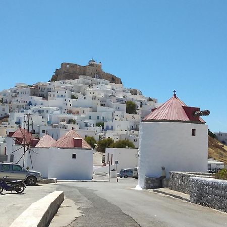Θέαστρον - Theastron House With Great View In Chora Lägenhet Pera Gyalos Exteriör bild