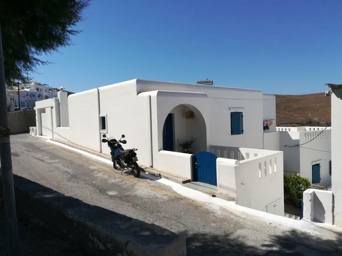 Θέαστρον - Theastron House With Great View In Chora Lägenhet Pera Gyalos Exteriör bild